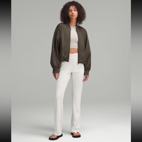 Lululemon Bone Ribbed Softstreme Flared Pant Regular - Picture 2 of 8